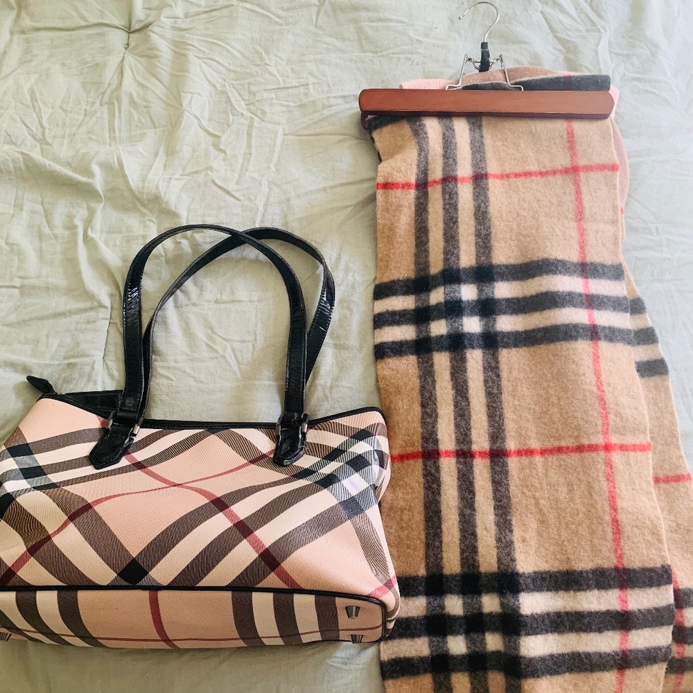 Pristine Burberry tote and Lux full size cashmere scarf